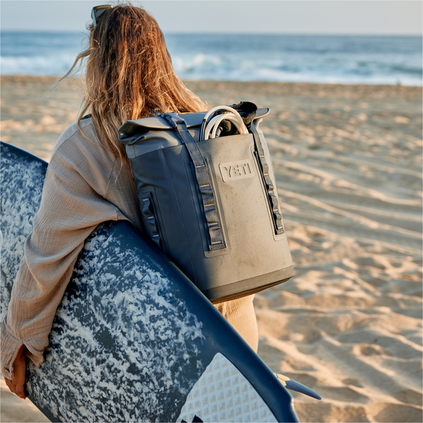 2026 YETI Hopper® M12 Backpack Cooler 70000001903 - Charcoal